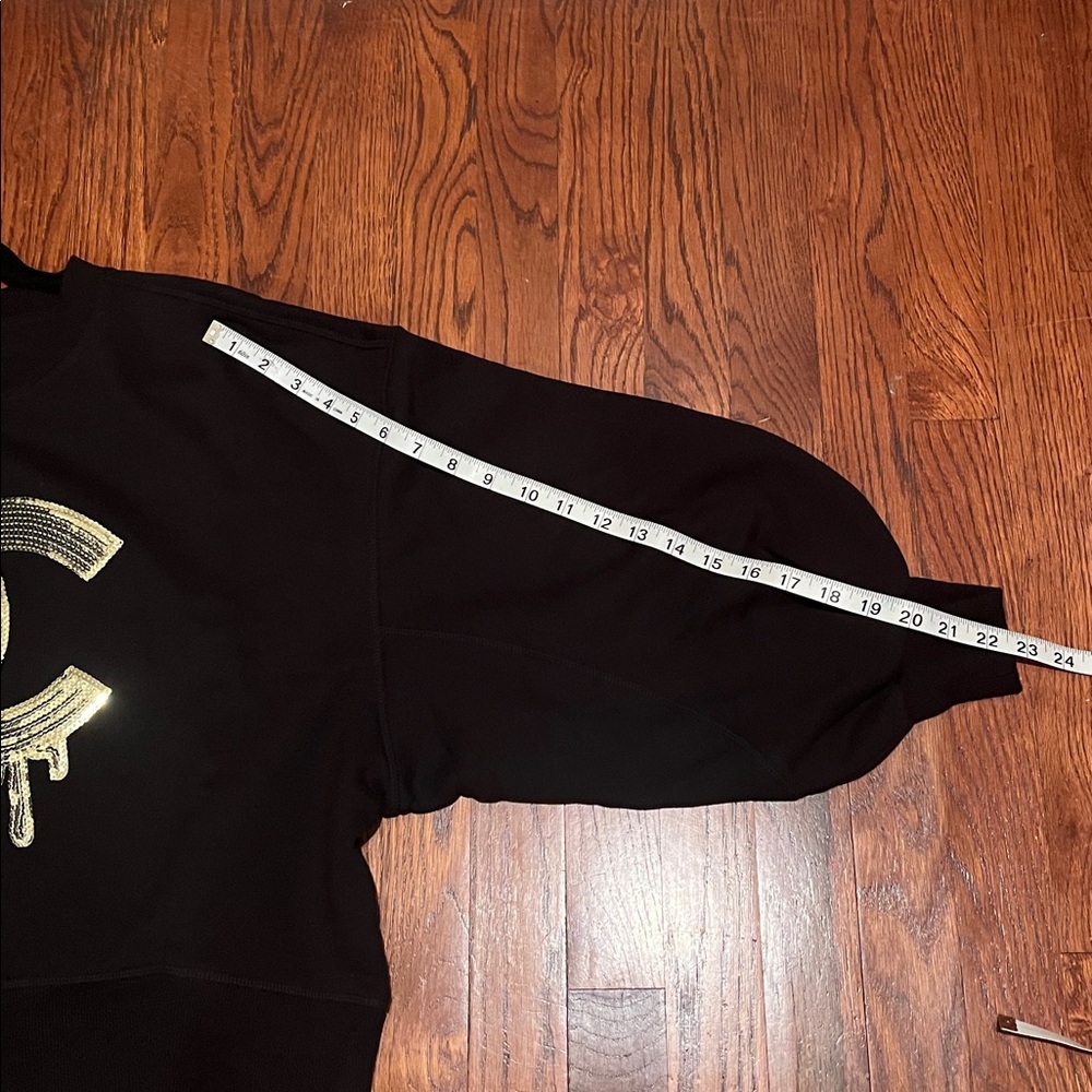 Zenana Outfitters Black Sweater with Gold Design   NWOT - Picture 6 of 7